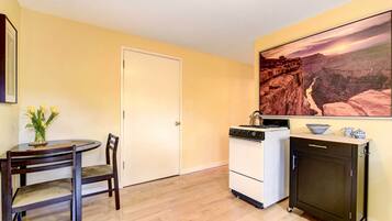 Apartment (1 Bedroom) | Interior