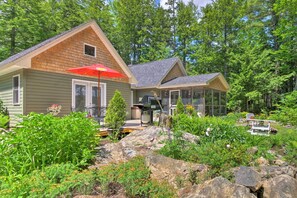 Cottage (2 Bedrooms) | Interior - Waterfront Great Pond Cottage w/ Hot Tub & Deck! (Aurora)