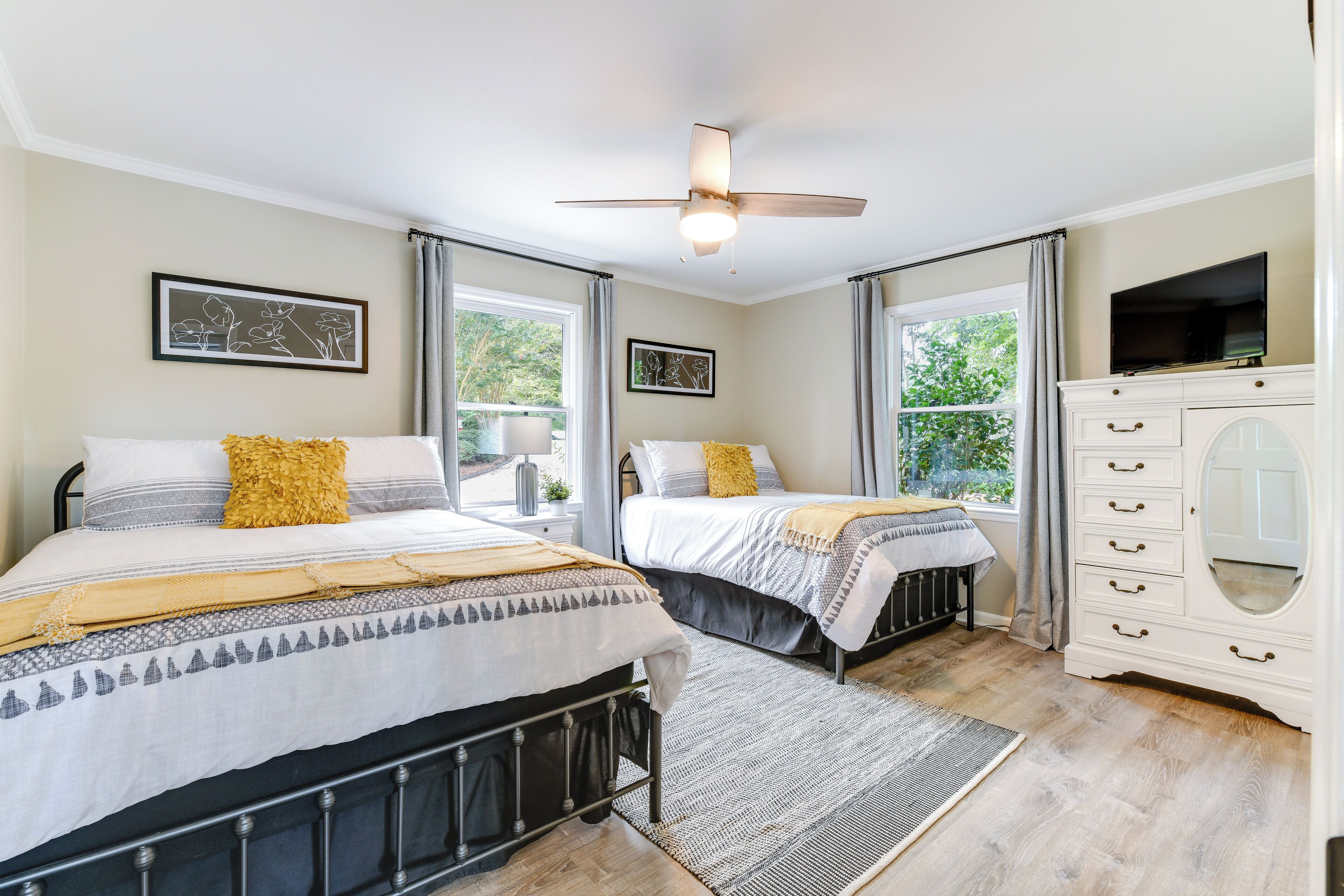 House (2 Bedrooms) | Interior