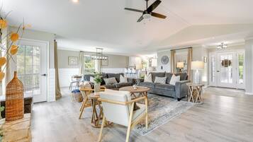 House (2 Bedrooms) | Interior