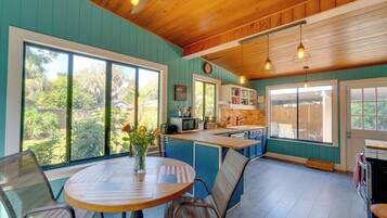 House (1 Bedroom) | Interior