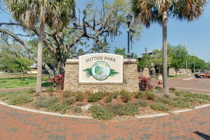 House (1 Bedroom) | Interior - 2 Mi to Riverwalk: Palmetto Gem w/ Fire Pit & BBQ (Palmetto)