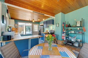 House (1 Bedroom) | Interior - 2 Mi to Riverwalk: Palmetto Gem w/ Fire Pit & BBQ (Palmetto)