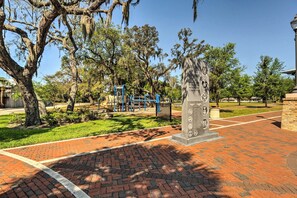 House (1 Bedroom) | Interior - 2 Mi to Riverwalk: Palmetto Gem w/ Fire Pit & BBQ (Palmetto)