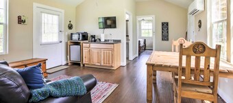 Tranquil Plantersville Cabin: Farm Animals On-site