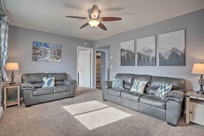 House (3 Bedrooms) | Interior