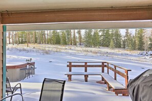 Terrace/patio - Spacious Home w/ Hot Tub, 3 Mi to Deer Mtn (Lead)