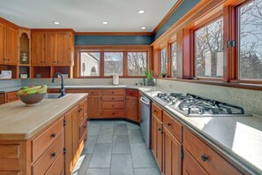 House (Multiple Bedrooms) | Interior