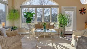 House (Multiple Bedrooms) | Interior