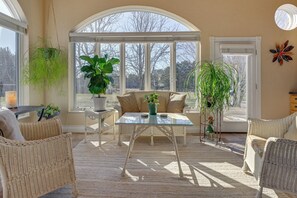 Casa (Multiple Bedrooms) | Interior