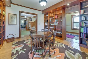 House (Multiple Bedrooms) | Interior