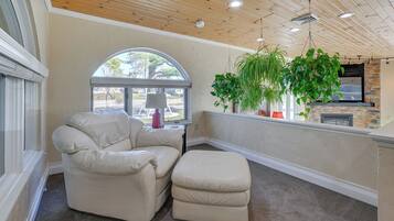 House (Multiple Bedrooms) | Interior