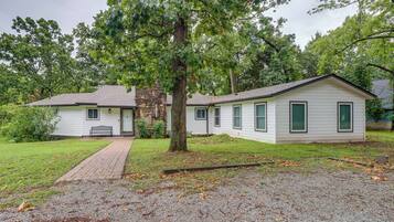 Cottage (2 Bedrooms) | Interior