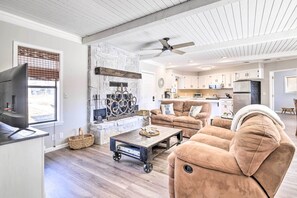 Cottage (2 Bedrooms) | Interior