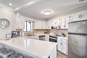 Interior - Updated Afton Cottage w/ Dock & Lake Access! (Afton)