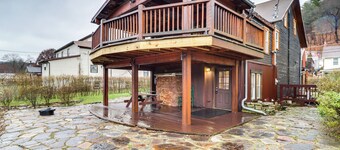 Charming & Historic Home w/ Lehigh River View
