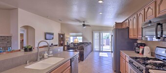 Inviting Retreat w/ Patio < 1 Mi to Colorado River