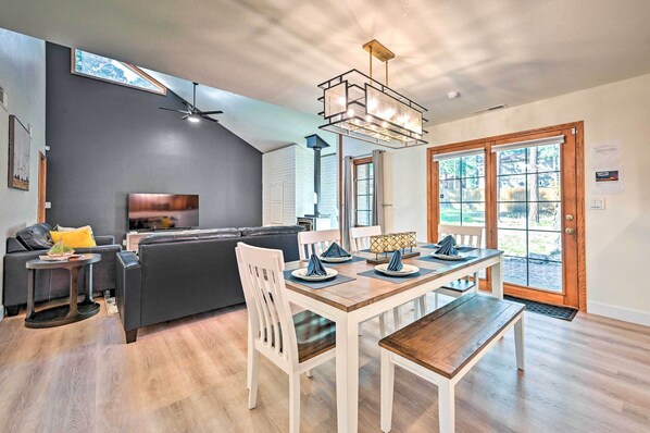 House (5 Bedrooms) | Interior - Spacious Flagstaff Home w/ Hot Tub & Grill! (Flagstaff)