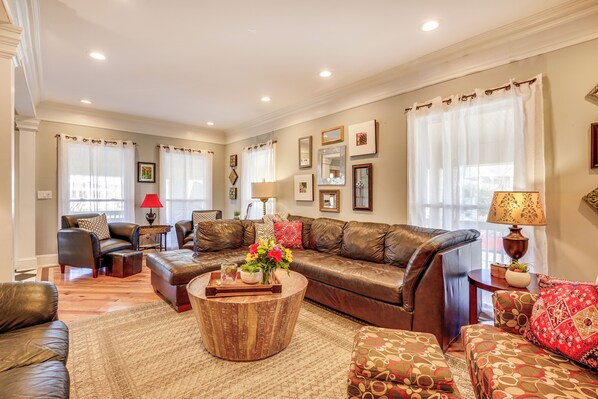 Casa (Multiple Bedrooms) | Interior