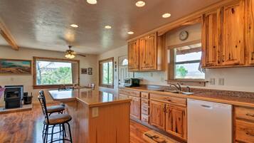 Rumah (2 Bedrooms) | Interior