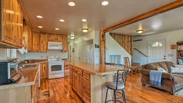 單棟房屋 (2 Bedrooms) | 內部