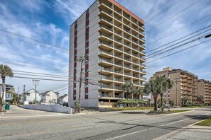 Apartment (1 Bedroom) | Interior - 1 Block to Ocean Shore: Condo in Myrtle Beach! (Myrtle Beach)