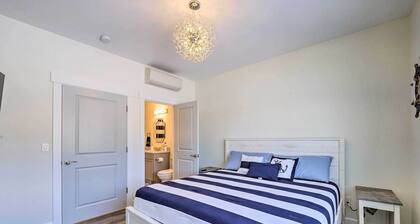 Bright La Conner Getaway w/ Mountain Views!