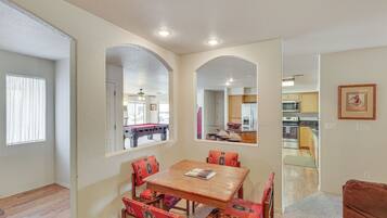 Rumah (5 Bedrooms) | Interior