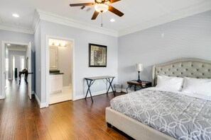 House (5 Bedrooms) | Interior