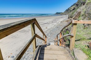 Apartment (2 Bedrooms) | Interior - Peaceful Winter Retreat: Oregon Coastline Beach! (Yachats)