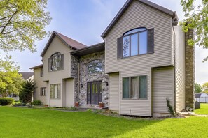 Apartment (1 Bedroom) | Interior - South Bend Area Vacation Rental 8 Mi to Notre Dame (Granger)