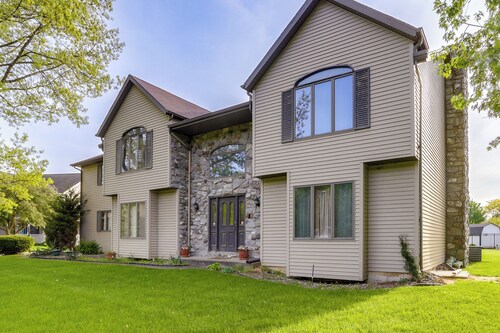 South Bend Area Vacation Rental 8 Mi to Notre Dame