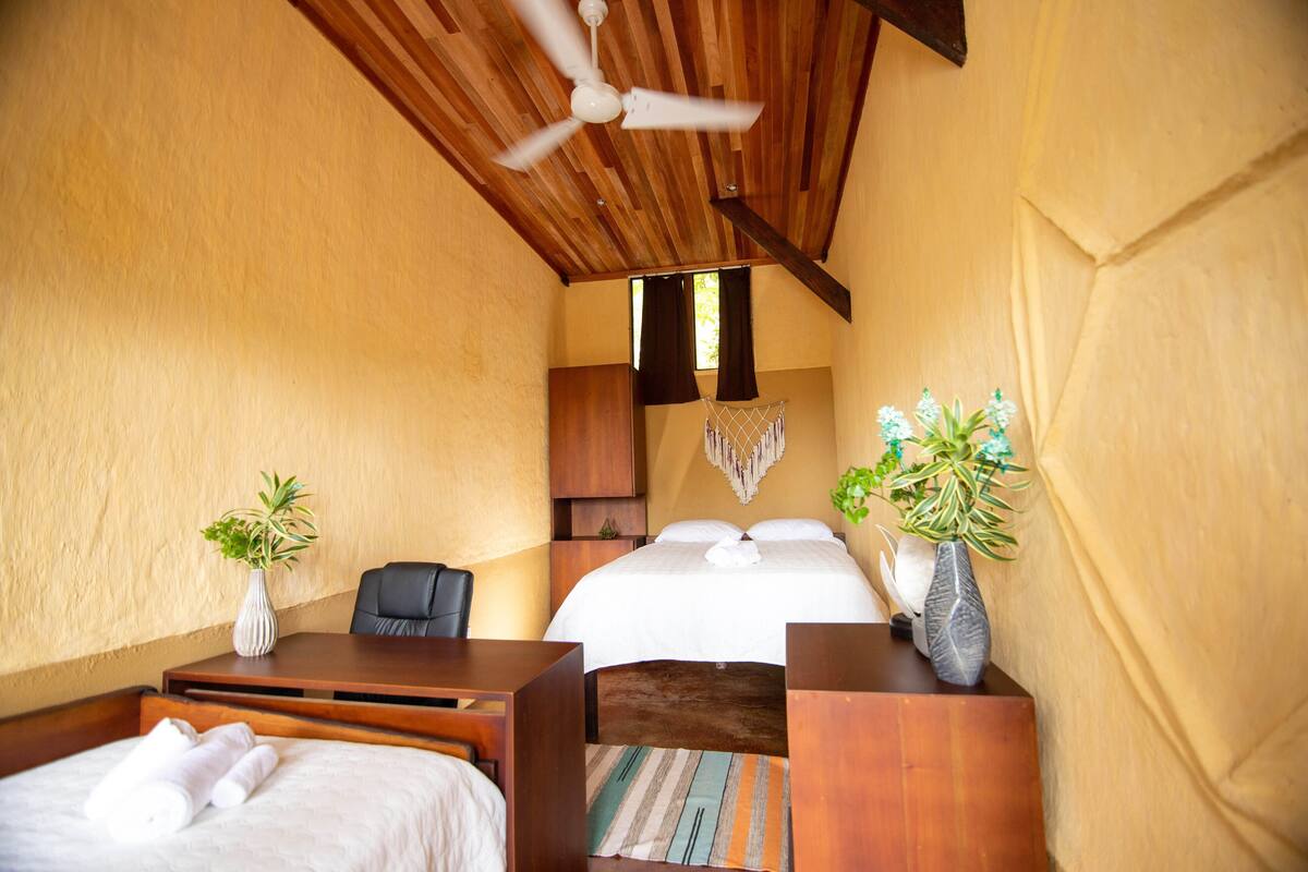 Rom – standard | 2 soverom, sengetøy av topp kvalitet, safe på rommet og skrivebord