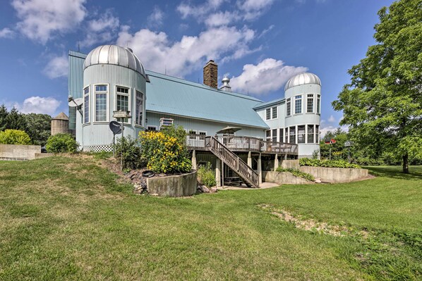 House (6 Bedrooms) | Front of property