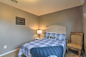 Casa (4 Bedrooms) | 4 quartos, ferros/tábuas de passar roupa, roupa de cama