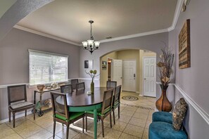 Dining - Houston Family Home w/ Yard ~ 8 Mi to NRG Stadium! (Houston)