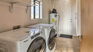 Nhà (3 Bedrooms) | Nội thất