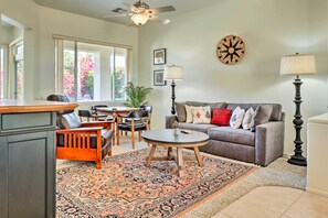 TV, fireplace, DVD player, books - Palm Desert Vacation Rental w/ Private Pool! (Palm Desert)
