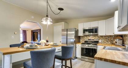 Kayaks, Electric Bicycles: Greentown Hideaway!