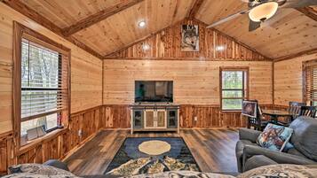 House (1 Bedroom) | Interior