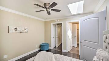 Casa (2 Bedrooms) | Interior