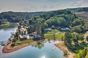 Cottage (2 Bedrooms) | Interior - Quaint Cottage Overlooking Cherokee Reservoir (Bean Station)