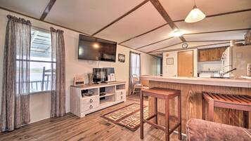 Cottage (2 Bedrooms) | Interior