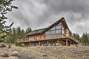 House (3 Bedrooms) | Interior - Spacious, Luxe Cabin w/ Mtn Views, Sauna & More! (Villa Grove)