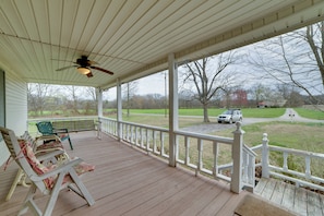 Cottage (3 Bedrooms) | Interior - Peaceful Hazel Cottage w/ Deck & Yard! (Hazel)