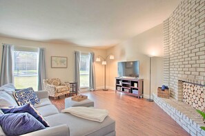 House (3 Bedrooms) | Living area | TV, fireplace, books - Plano Home w/ Private Yard < 5 Mi to Downtown! (Plano)