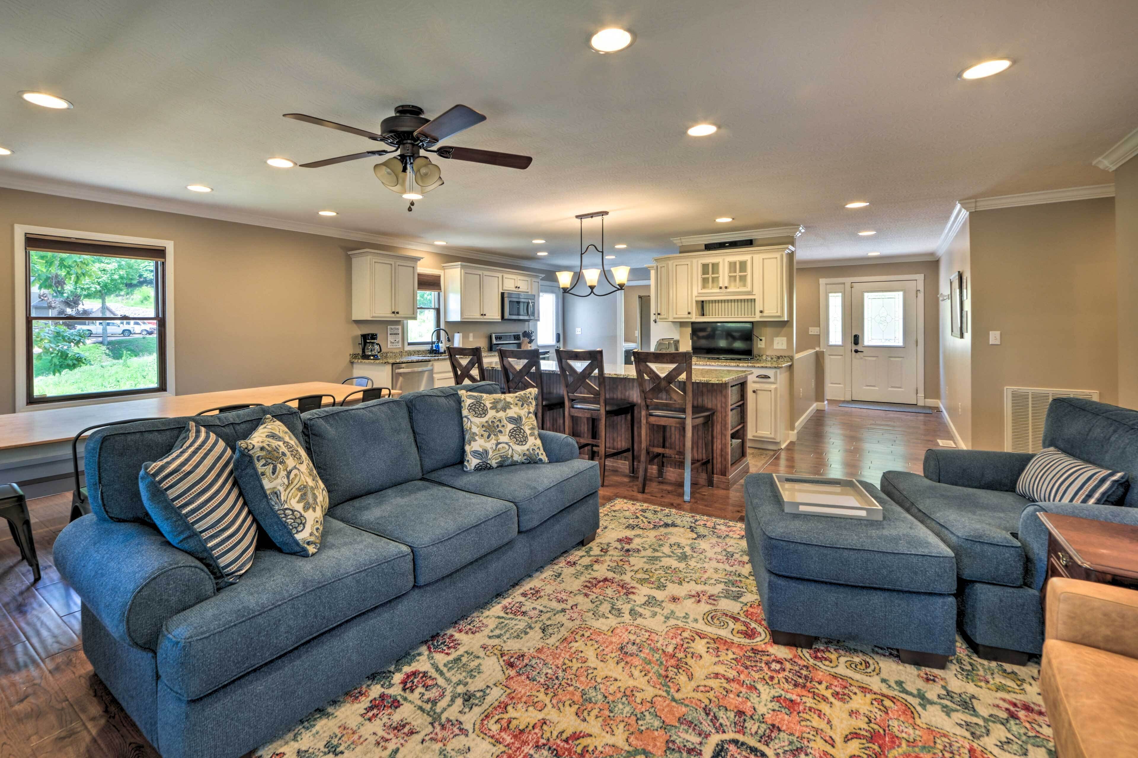 House (4 Bedrooms) | Interior