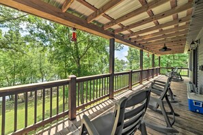 House (4 Bedrooms) | Interior - Lakefront 'rest-ashored' Home w/ Private Dock! (Eddyville)