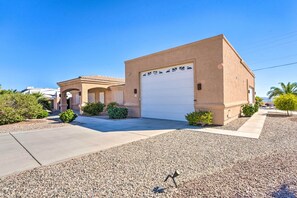 House (3 Bedrooms) | Interior - Lake Havasu City Escape: Patio, Pool + Grill! (Lake Havasu City)