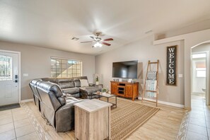 House (3 Bedrooms) | Interior